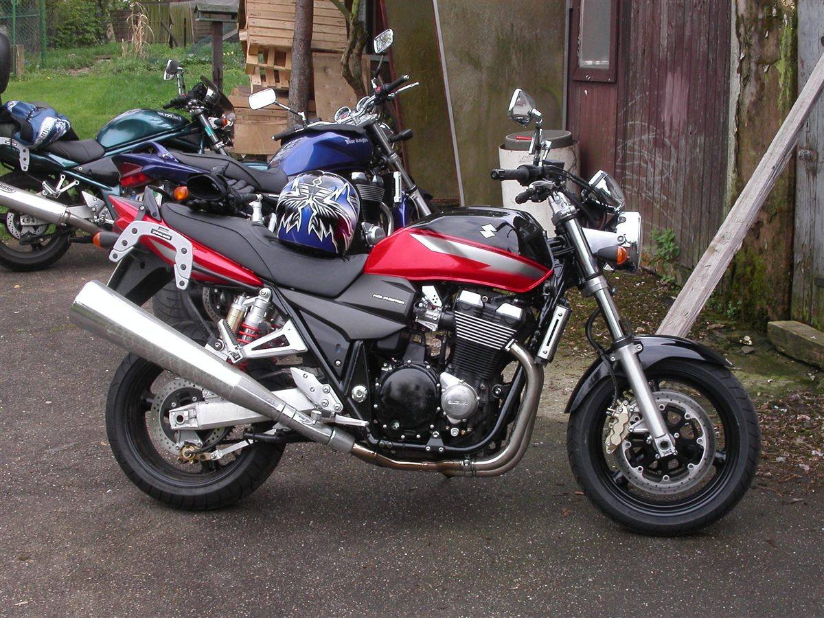 SUZUKI GSX 1400Z 2004 - 2005