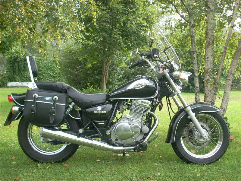 SUZUKI GZ 250 MARAUDER 2000 - 2002