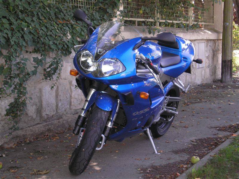 TRIUMPH DAYTONA 955I 2002
