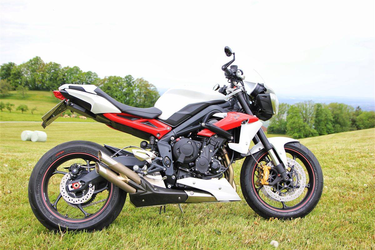 TRIUMPH STREET TRIPLE 675R 2013