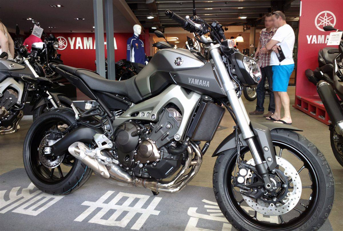 YAMAHA FZ-09 2014 - 2015