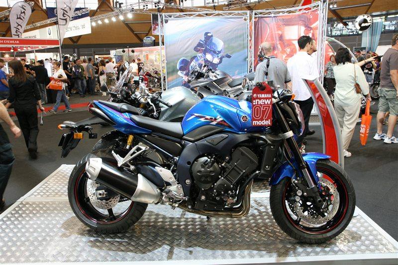 YAMAHA FZ-1 FAZER 2009
