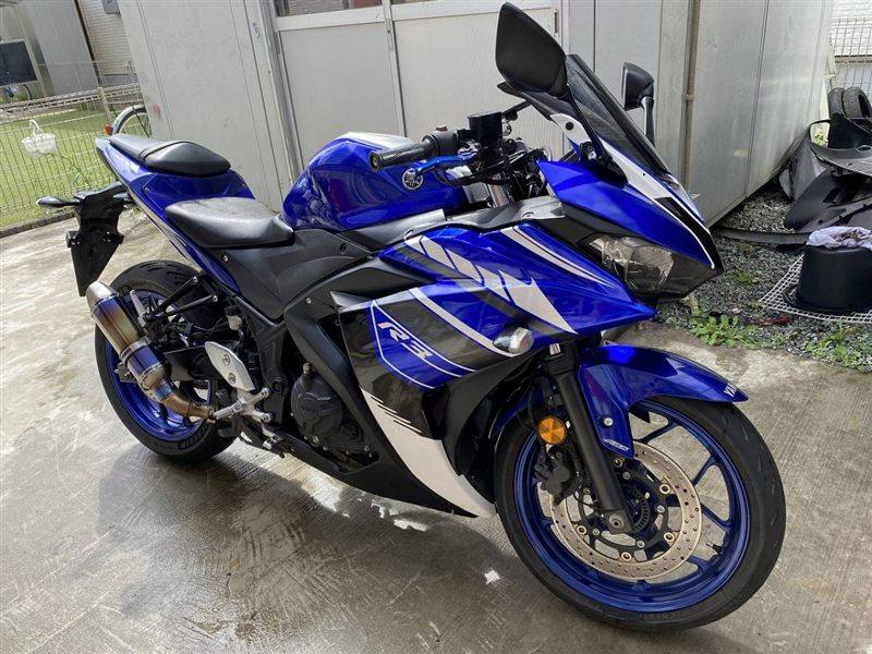 YAMAHA YZF-R3 2015