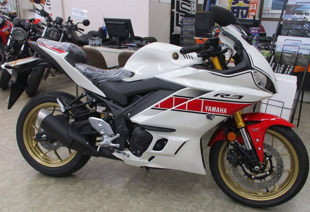 YAMAHA YZF-R3 2023